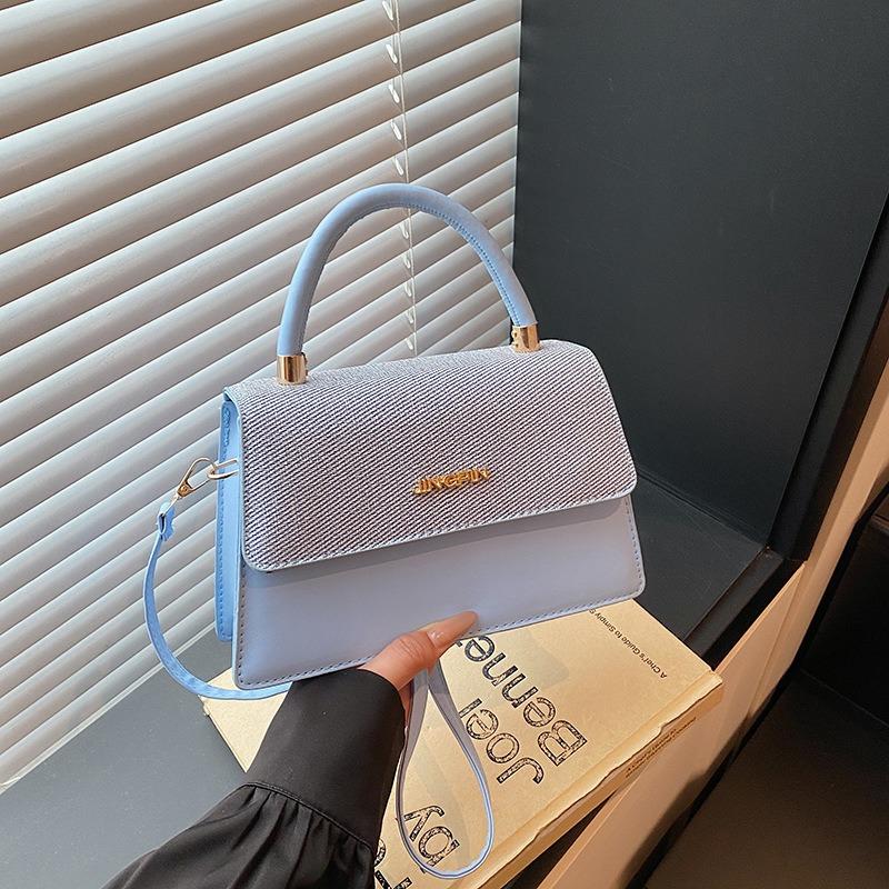 Spring new high-end texture trendy fashion portable small square bag niche versatile commuter messenger bag