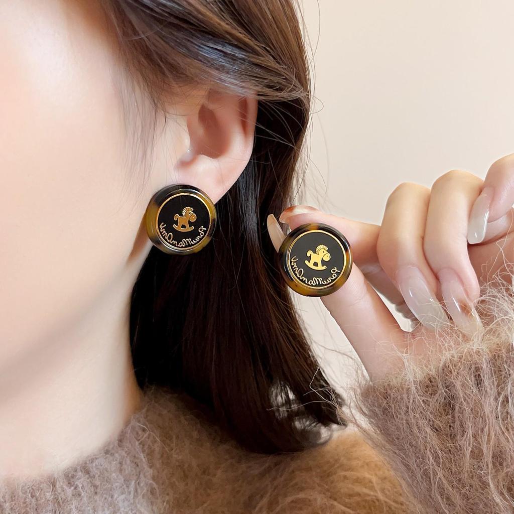 Pearl Asymmetrical Earrings: Elegant Autumn/Winter European & American Style