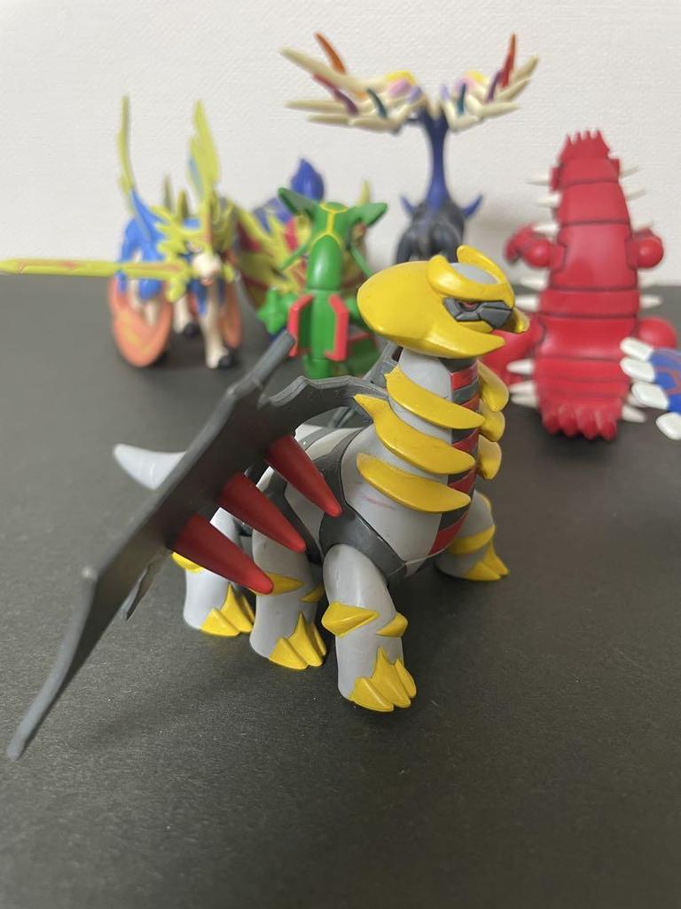[USED] Pokemon Moncolle figures Rayquaza, Zacian, Zamazenta, Groudon, and more