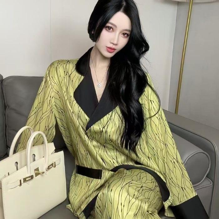 

Green leopard print pajamas women s spring and autumn new ice and snow silk long-sleeved high-end light luxury lace loungewear suit women XXL