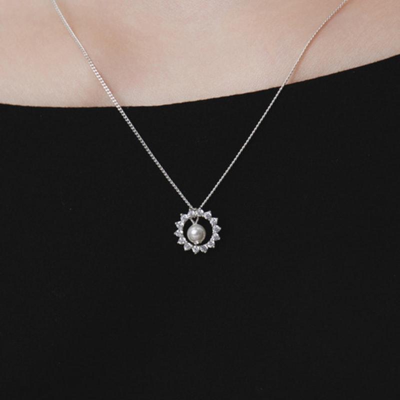 Dmoment (925Silver) Etoile Pearl Necklace