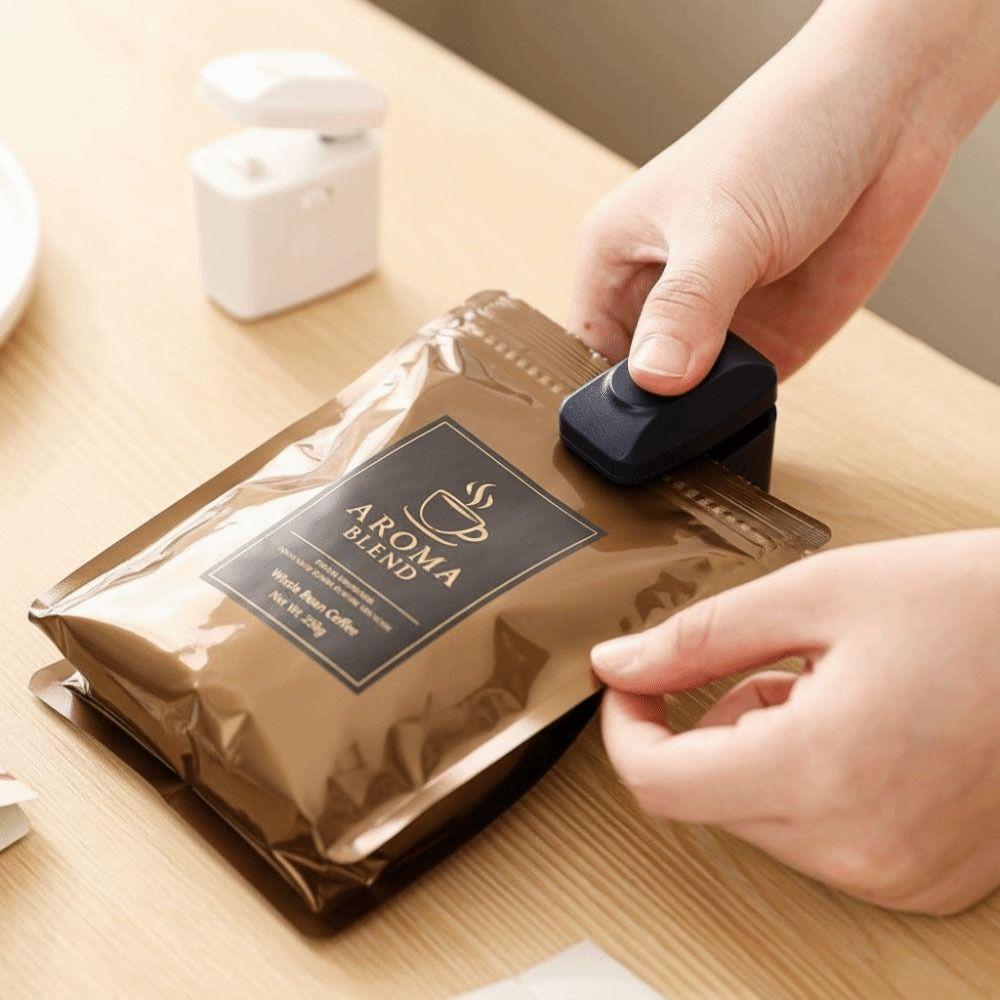 Handheld Plastic Bag Sealer USB Rechargeable Heat Sealer Mini Bag Sealer Hand Pressed Moisture-proof Portable Sealing Machine