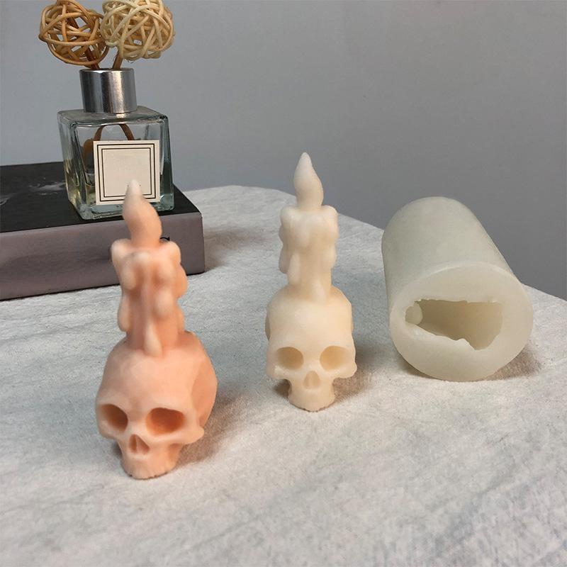 3D Skull Candle Mold Halloween Skeleton Head Holding Candles Silicone Molds