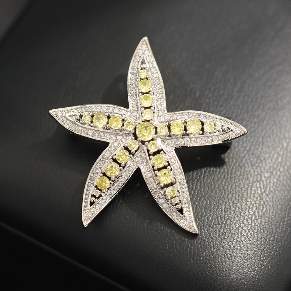 European and American exquisite high-end micro-inlaid zircon two-color starfish brooch temperament versatile marine life pin men and women of the sam