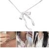 Fashionable Collarbone Chain Elegant Bowknot Pendant Necklace for Fashionistas