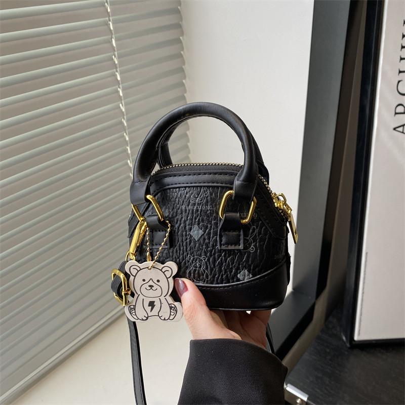 IELGY Children s Bag Cute Bear Exquisite Girl Messenger Bag Can Be Carried in Hand чёрный