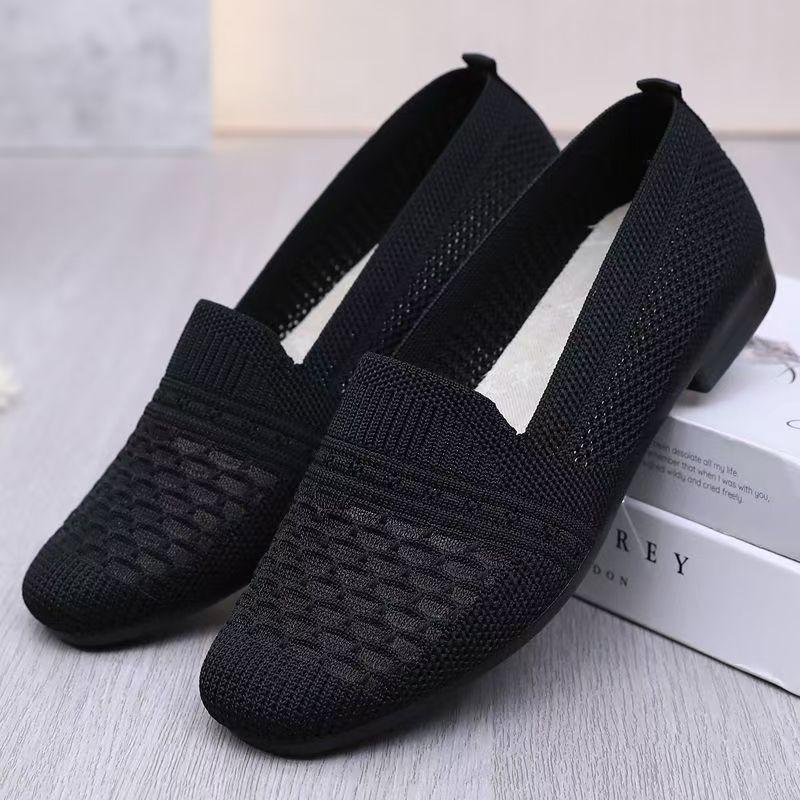 

Women Summer New Big Size Mesh Flat sole Shoe Soft Sole Non Slip Shallow Slip On Light Breathable Middle Aged And Elderly Shoes 35 чорний