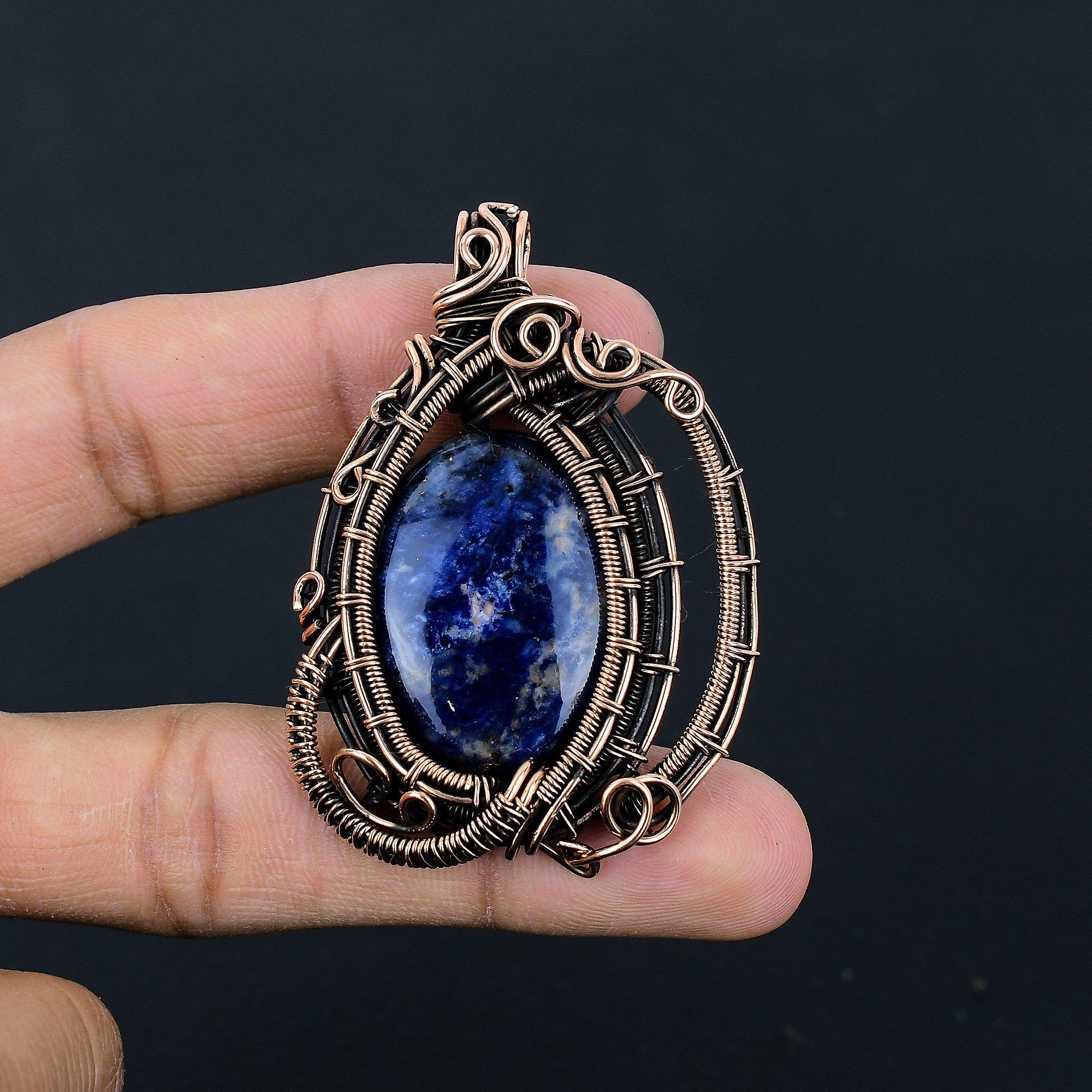 

Кулон из содалита, Ювелирное украшение-подвеска, обернутая медной проволокой 999 пробы, Ювелирное изделие ручной работы, Подвеска с камнем-талисманом, Подарок для него 2.55 Inches