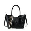 Popular small bags, new contrasting colors, high-end sense, retro versatile messenger bags, fashionable portable small square bags