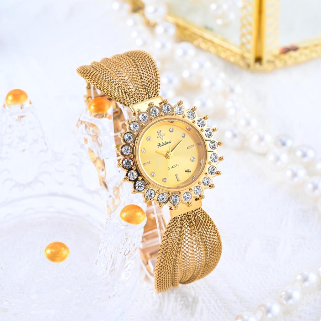 Yalalusi Women's Sunflower Luxury Watch - Lightweight, Elegant, Small Dial, Exquisite Design.
