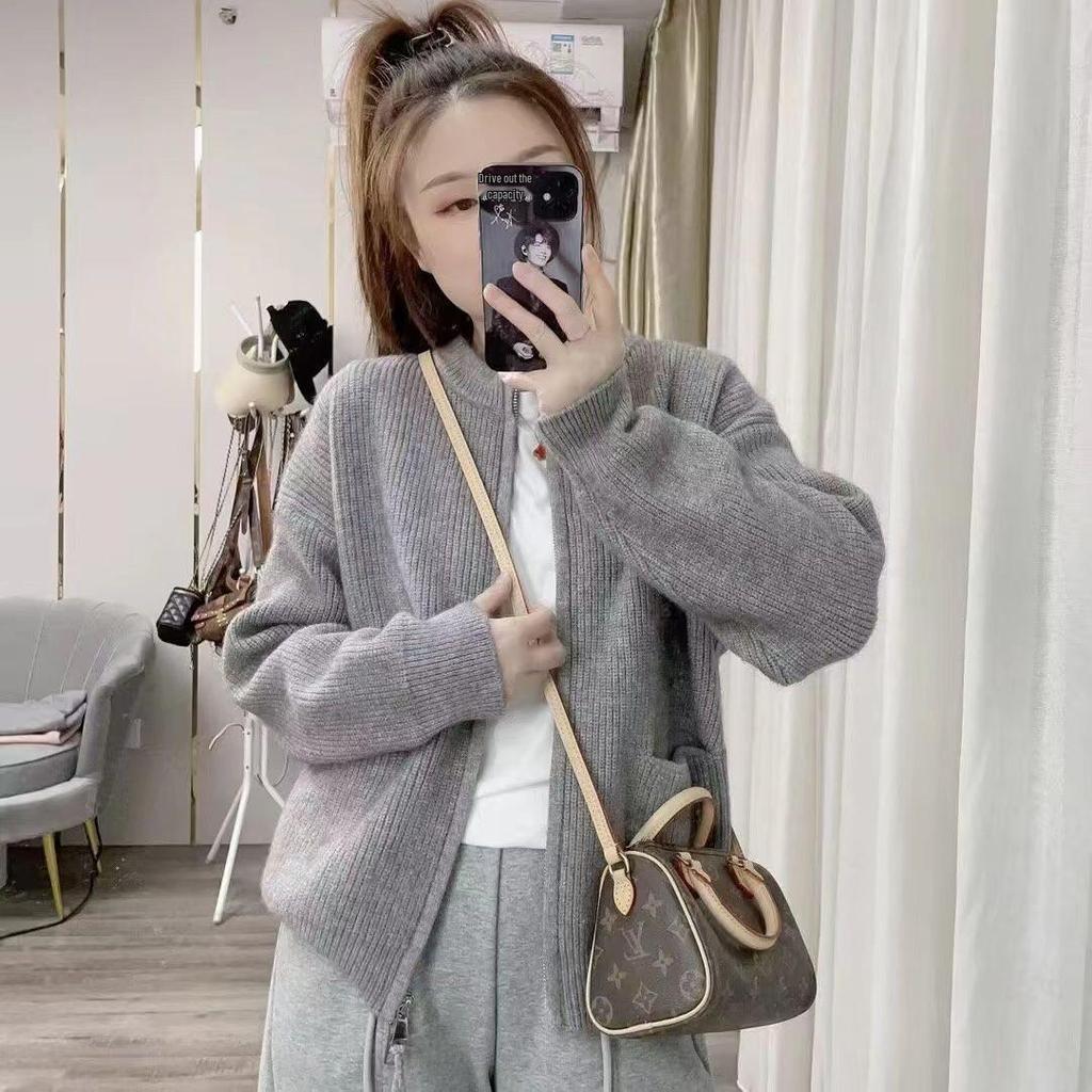 Korean Style Knitted Zipper Round Neck Cardigan - Retro Spring/Autumn Sweater