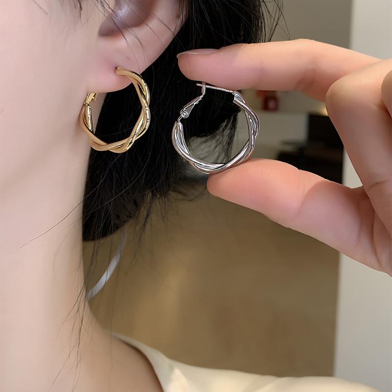 Simple Braid Round Circle Drop Earrings for Women Party Golden Silver Metal Dangle Earrings Trendy Geometry Jewelry Gift