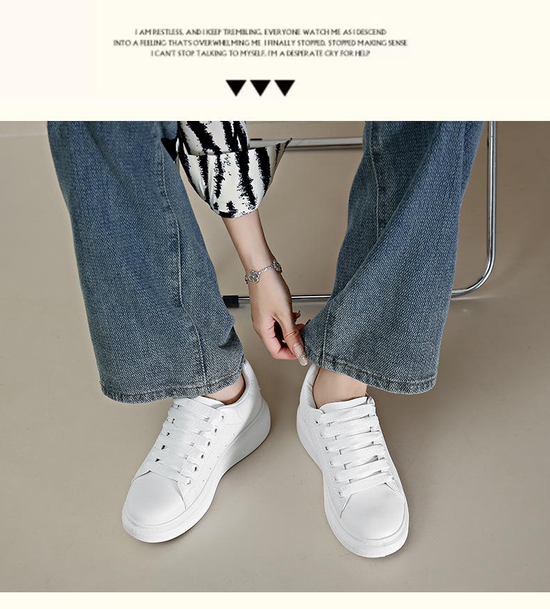 Unisexové bílé kožené tenisky na jaro 2024: Silná podrážka, Skrytý podpatek, Sportovně ležérní, Trendy design