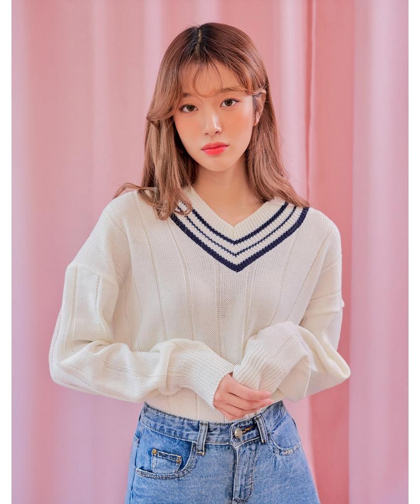 VANAKE Yolo V-Neck Knit_Ob02Knme15Z