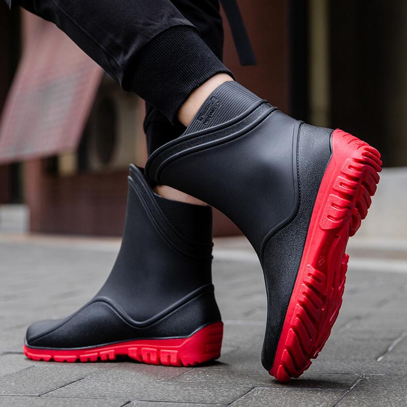 

Trendy and fashionable men s rain shoes waterproof and non-slip fishing rain boots thick-soled wear-resistant and warm car wash water shoes 39