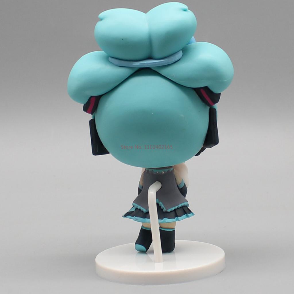 Hatsune Miku Anime Figurine Holding Cinnamoroll Bean Eyed Kawaii Tabletop Decorations Action Figures Doll Model Children ToyGift