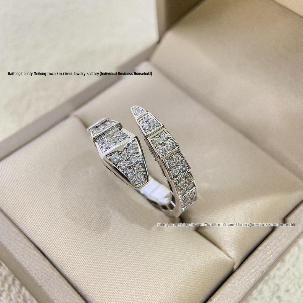 V Jinbao’s High-End Snake-Shaped Open Ring for Women – Luxury Fashion Index Finger Jewelry