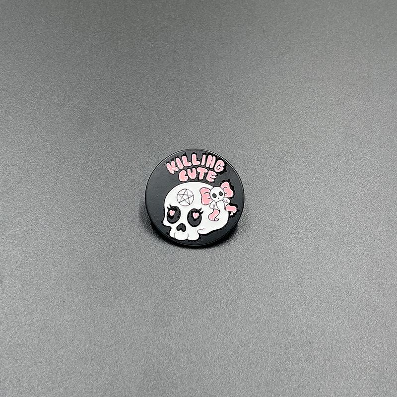 Halloween Skull Metal Brooch: Creative Badge for Clothing, Shoes, Bags, Gifts, & Accessories