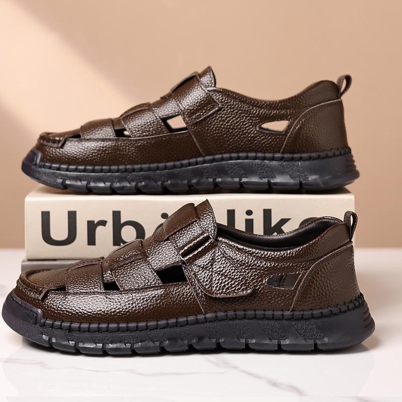 Roman sandals men's summer new leather surface non-slip soft sole comfortable and lightweight sandals high-end hollow hole shoes