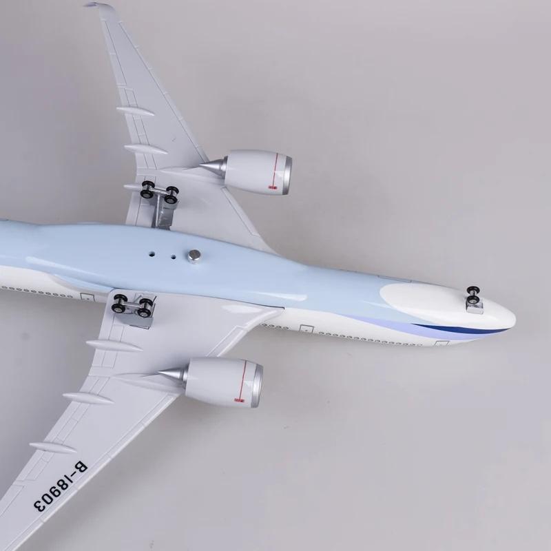 47CM 1/142 Scale Airplane Airbus A350 Taiwan China Airline Model W Light Landing Gear Diecast Plastic Resin Plane Collection