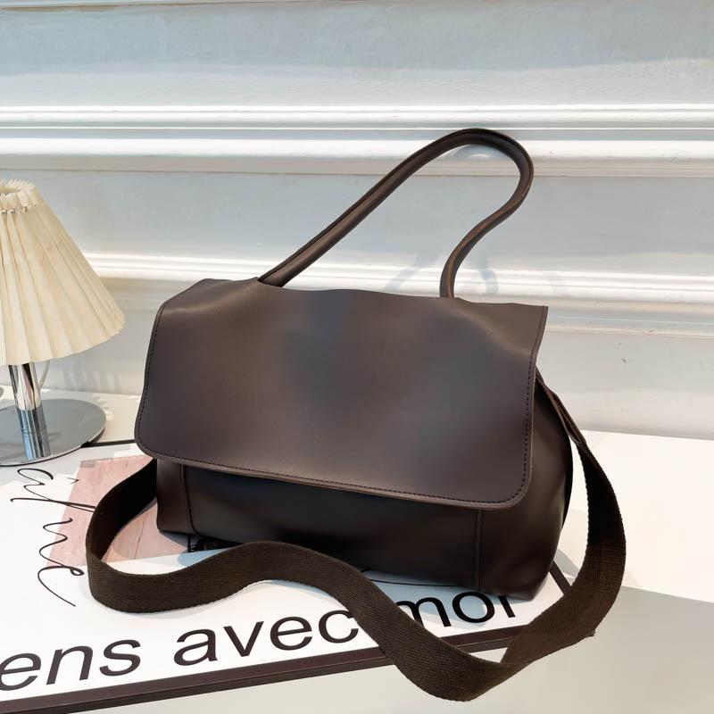 

Женская сумка сумка-тоут большой вместимости сумка под мышку для поездок на работу нишевая мода лето новая однотонная сумка на плечо