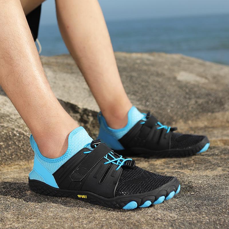 New Outdoor Canyoning Shoes Hiking and Water-Wading Footwear Couples' Quick-Dry Breathable Beach Shoes Hiking and Mountaineering Footwear