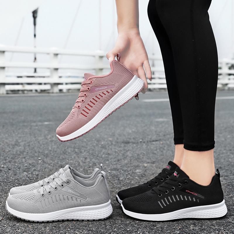 Shoes women's shoes are versatile, new summer models are worn outside, breathable sports shoes, soft soles are not tired, and feet are flying woven me