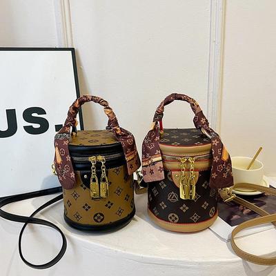 Women's Autumn Retro Flower Cylinder Crossbody Handbag: Versatile Fashion Bucket Bag