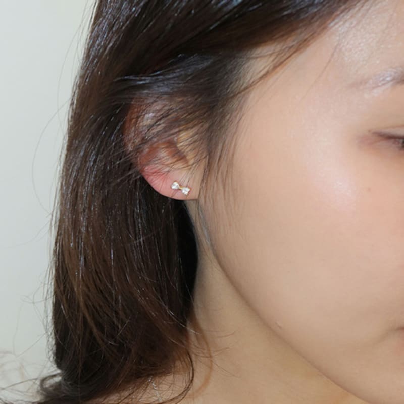 

modernlike 14k gold-filled silver dew heart ribbon pin earrings Yellow Gold