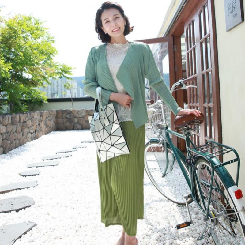 Shiz Madam Women S Colorful Art NeckBanding Pleated Shawl Cardigan B Color