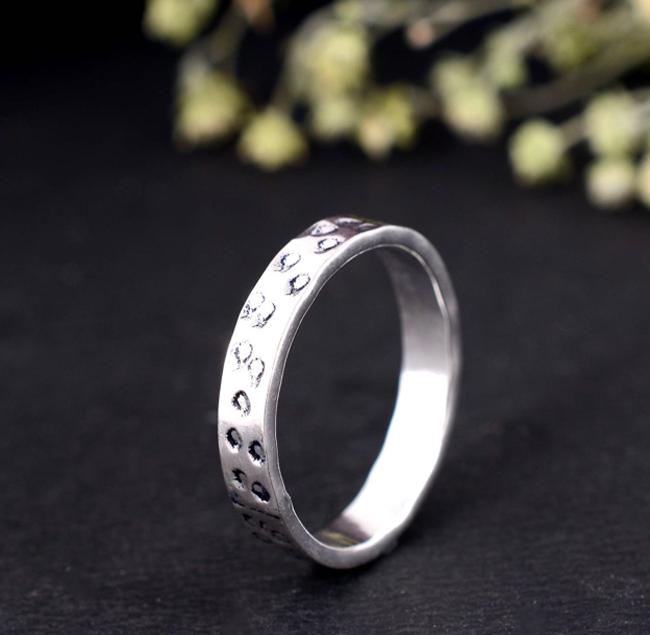 Handcrafted Arthritis Support Ring – Adjustable Silver Splint for Thumb & Finger, Therapy Jewelry for Women