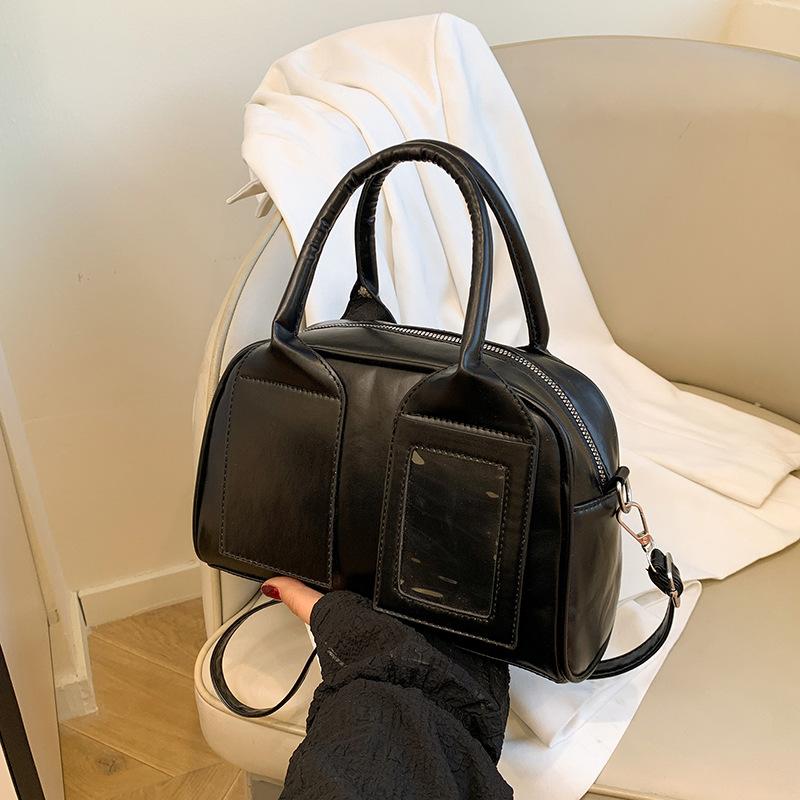 Korean High-end Portable Bowling Bag Women's 2025 New Trendy Fashion Pillow Bag Versatile Ins Messenger Bag