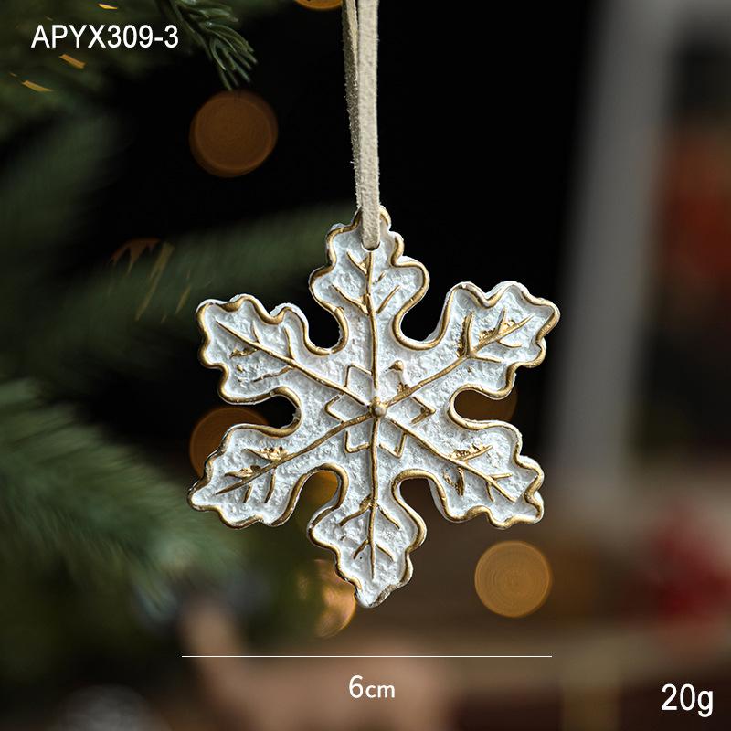 Retro Hand-Painted Resin Christmas Ornaments: Snowflake, Heart, and Star Decor.