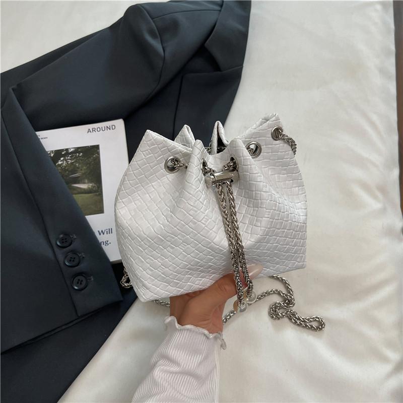 Portable Bucket Bag Women's New Summer Small Satchel Crossbody Fashion Trend Chain Bag