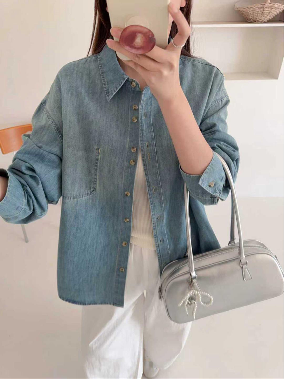 

Spring Retro Gradient Washed Denim Shirt with Lapel & Long Sleeves One Size (80-140)