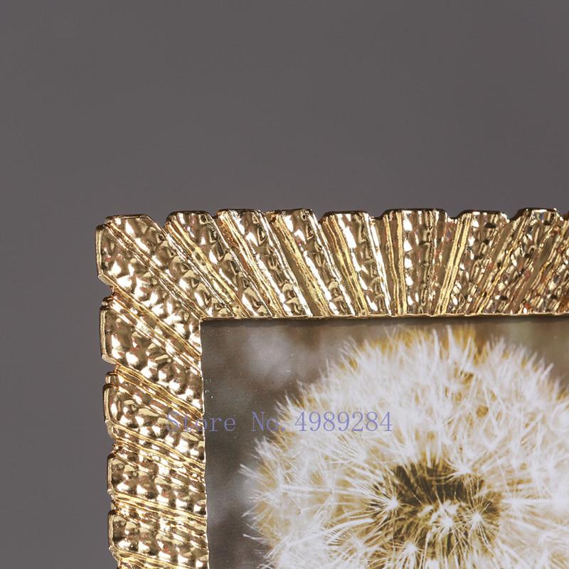 Metal Golden Photo Frame Retro Handmade Photo Storage Display Home Living Room Bedroom Photoframe Decoration Wedding Family