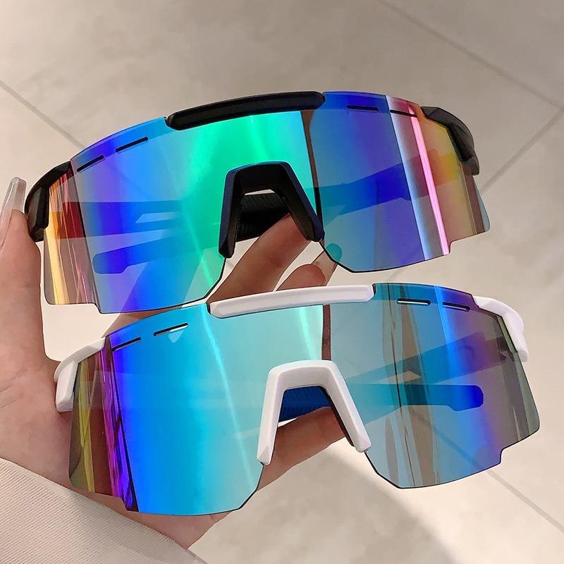 Luxury Designer Vintage Sunglasses for Women Men Outdoor Sport Goggle Windproof Punk Skiing Shades Popular Sun Glasses