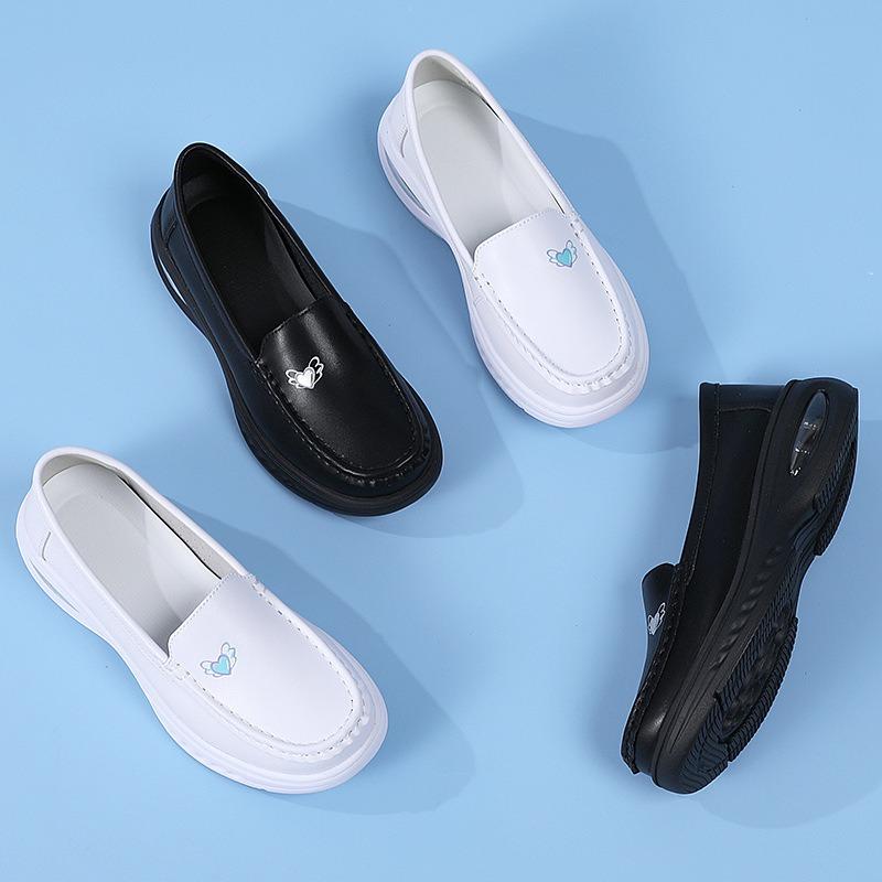 Spot nurse shoes women's summer breathable soft soles are not tired feet thick soles student medical work shoes