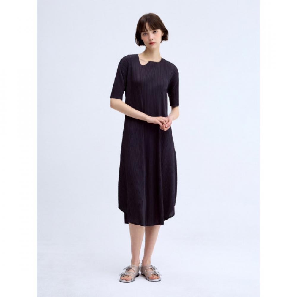 Lapli Curved Neck Flared Long Dress Lpopm125018