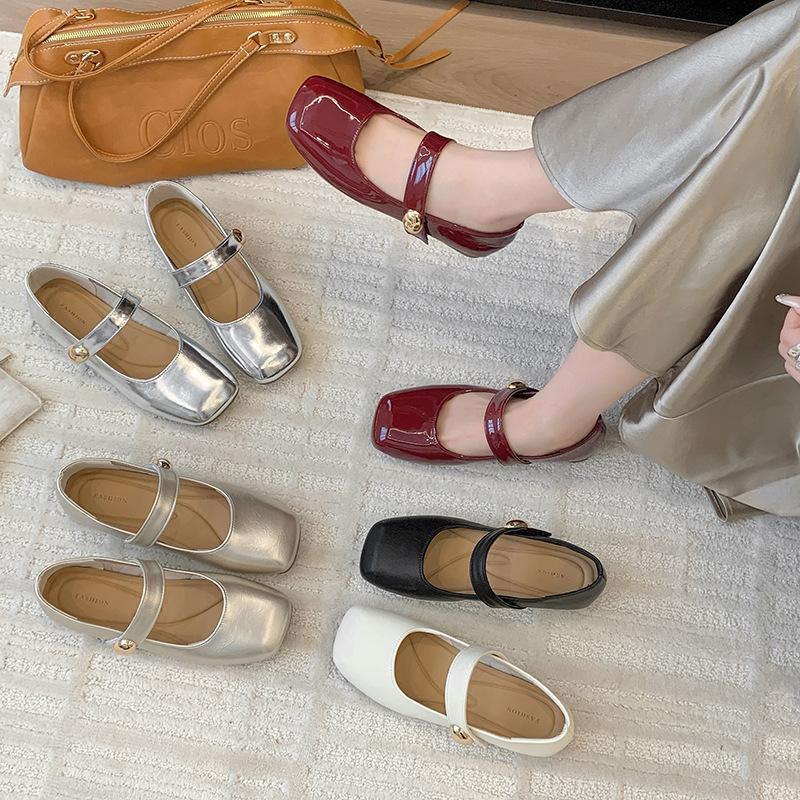 French Small Leather Shoes Girl 2025 Spring and Summer New Shallow Mouth Fairy Style Versatile Gentle Matching Skirt Flat Mary Jane Shoes