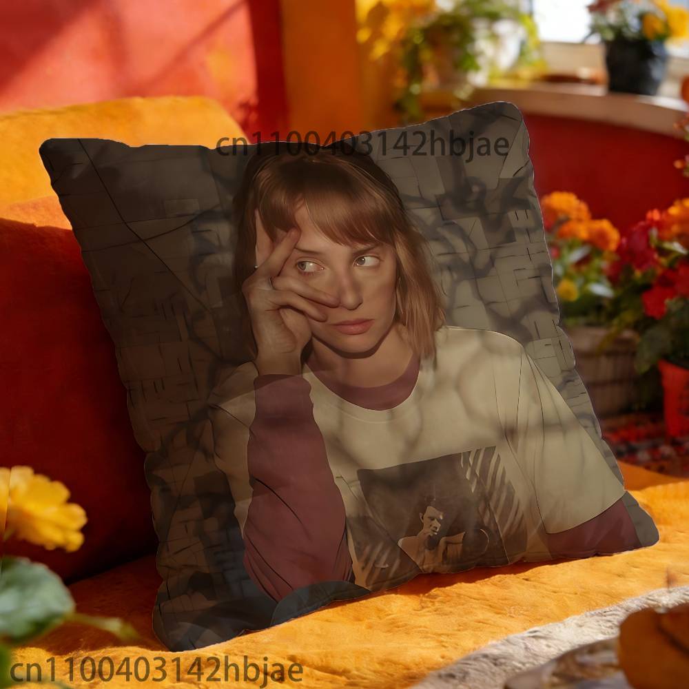 Robin M-Maya Hawke Throw Pillow Case For 45x45cm 55x55cm 30x30cm Square Car Pillowcase Home Bedchamber Decor Gift