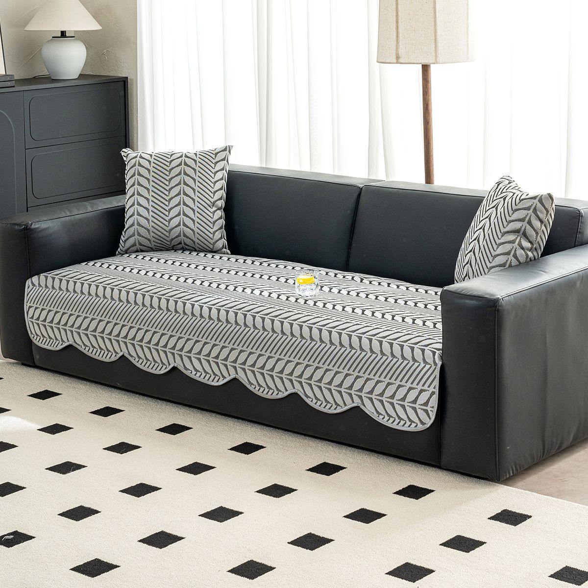 

Summer Ice Silk Sofa Cushion Cloth New Sofa Cover Pad Light Luxury Summer Mat Seat Cushion Leather Sofa Non-Slip 70*70cm