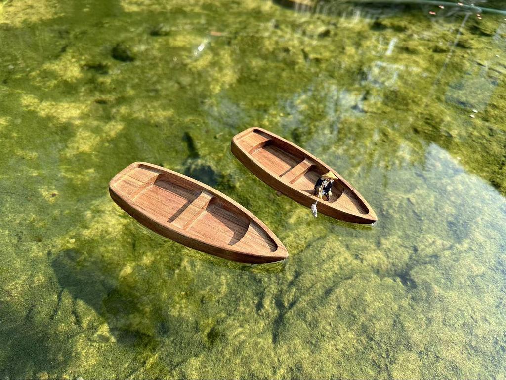 Retro Solid Wood Boat Model: Floating Fish Tank Ornament & Home Decor Toy