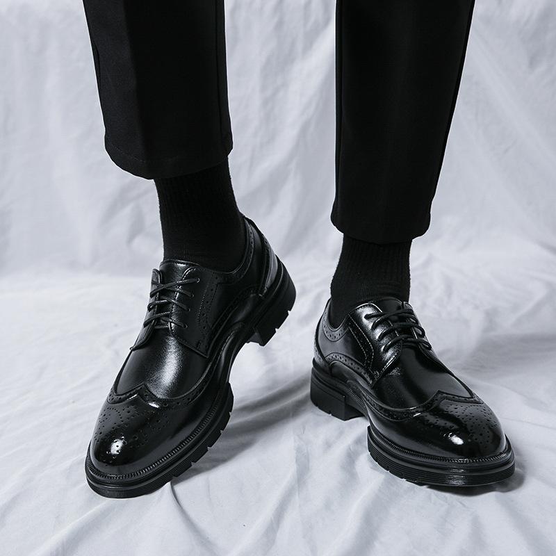 New Casual Leather Shoes for Men's Comfortable and Breathable Tassels One-foot-slide Loafers Men's Series