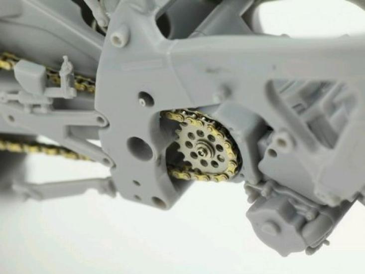 Top Studio Honda RS250RW Chain Set 7 Hasegawa TD23069 1/12