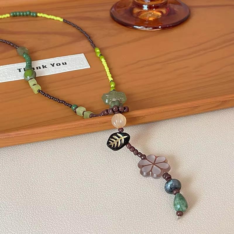 Retro Ethnic Style Flower Beaded Pendant Necklace Adjustable Collar Chain Jewelry for Halloween Costume Accessory