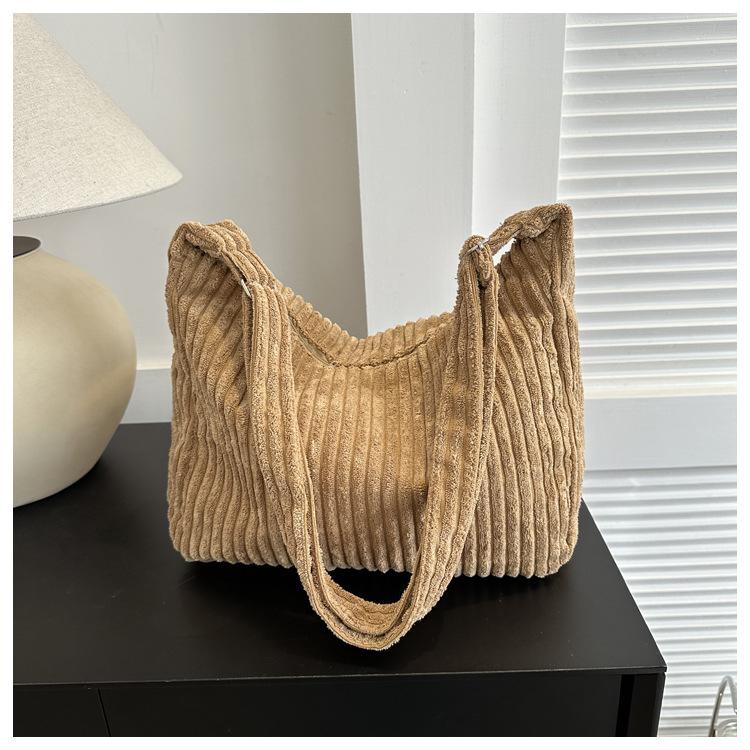 Casual flannel large capacity 2025 solid color corduroy new simple winter oblique span shoulder tote bag