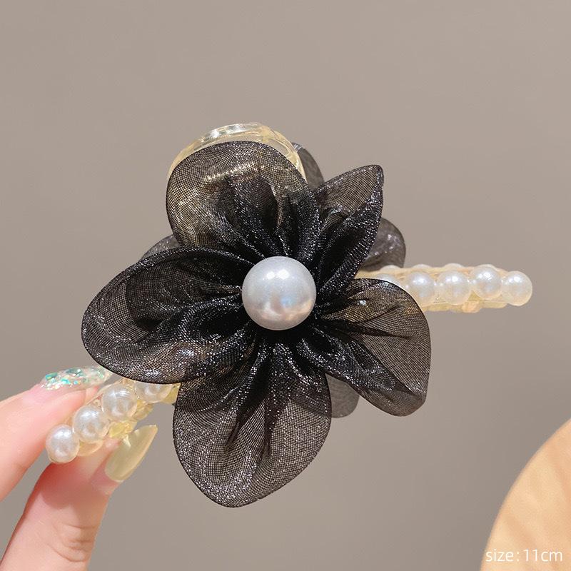 Ostrich Feather Claw Clip: Elegant Updo Accessory for Volume & Style