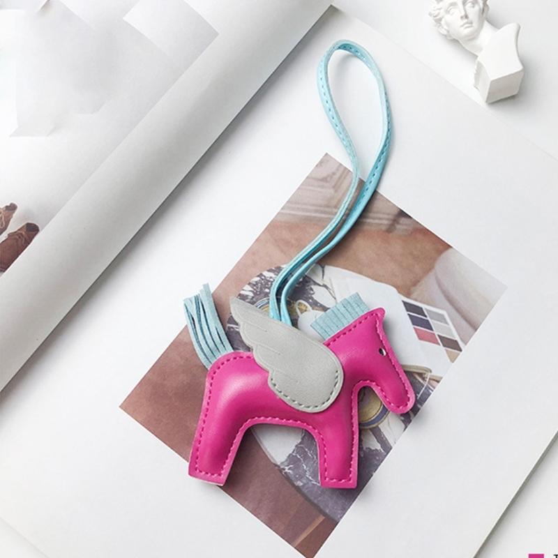 Cute Angel Wing Horse Keychain Pendant for Women Girls Fashionable Mini Horse Shape Bag Charm Oranemnt for Handbags