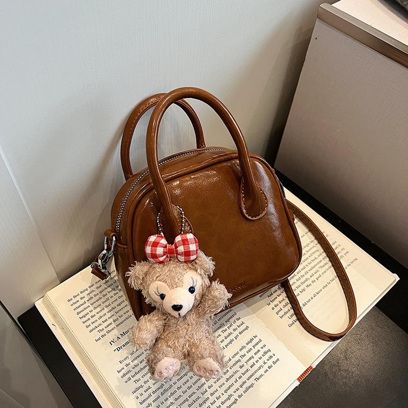 Small bag women's autumn and winter retro new versatile fashion shoulder messenger bag work small bag
